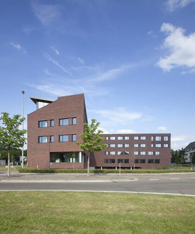 Handshake Genk a-tract architecture